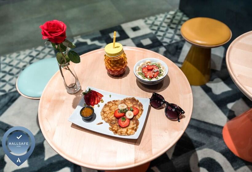 בית מלון כפרי Ibis Styles Lille Centre Grand Place