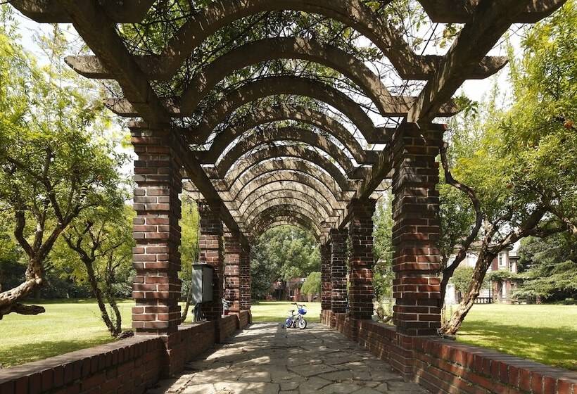 Intercontinental Shanghai Ruijin, An Ihg Hotel Downtown Historic Iconic Garden