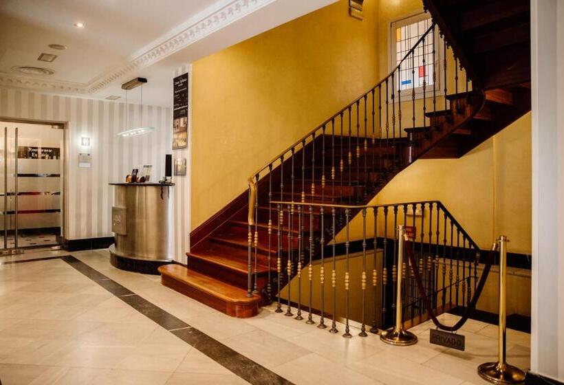 Отель ITC Infantas by Soho Boutique