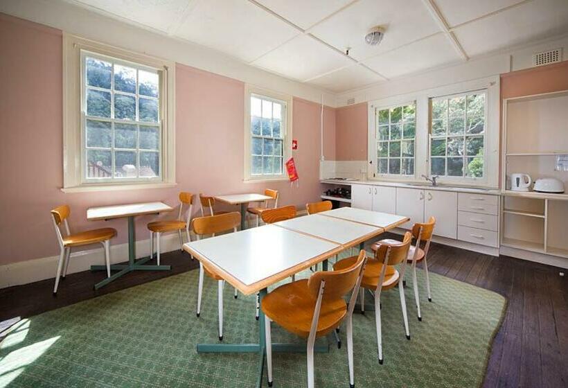 בית מלון כפרי Jenolan Caves House