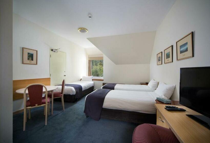 בית מלון כפרי Jenolan Caves House