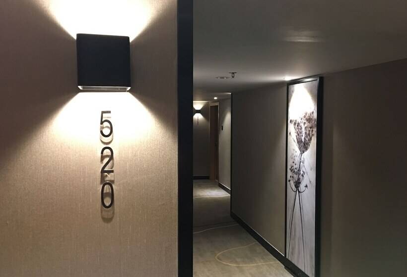 Shenzhen Kaili Hotel, Guomao Shopping Mall