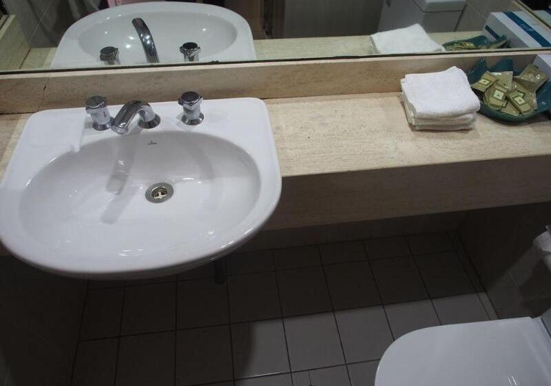 Killara Hotel & Suites