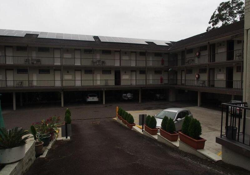 Killara Hotel & Suites