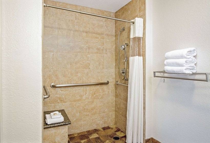 هتل La Quinta By Wyndham Las Vegas Redrock/summerlin