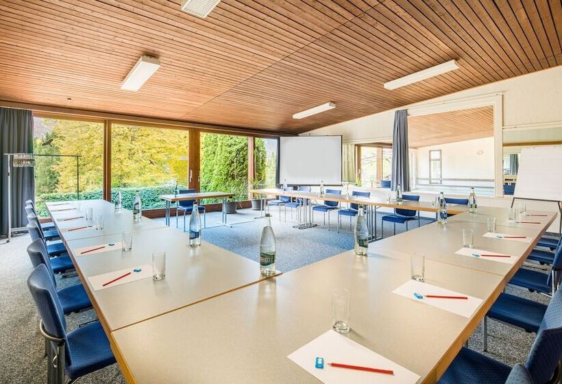 בית מלון כפרי Lindenhof By Crossworld Ag