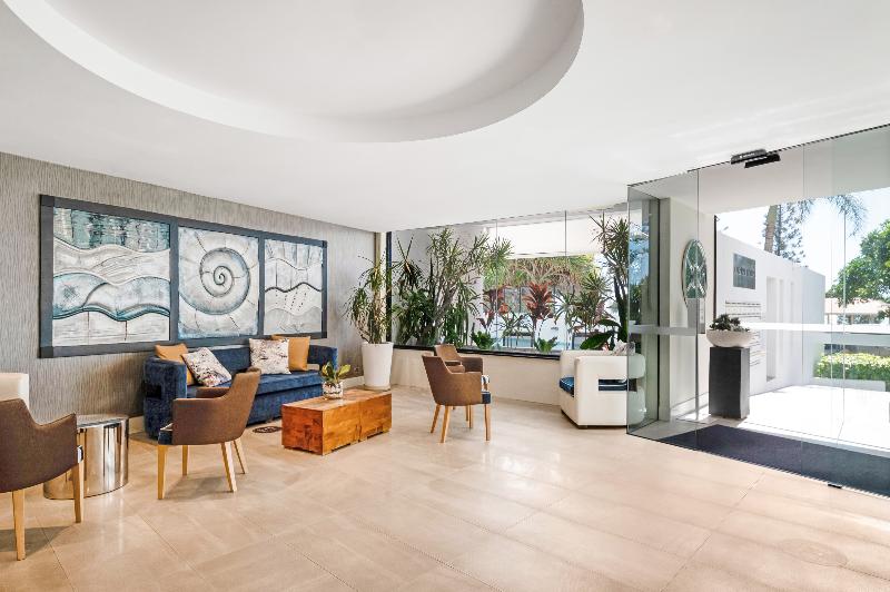 בית מלון כפרי Mantra Coolangatta Beach