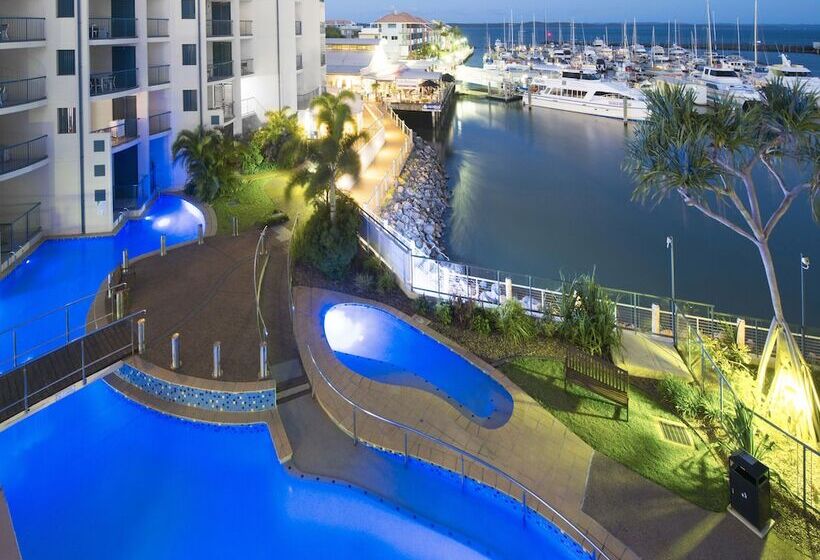 هتل Mantra Hervey Bay
