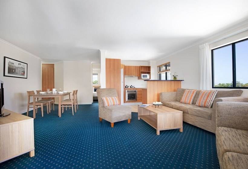 هتل Mantra Hervey Bay