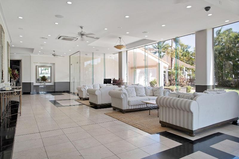 هتل Mantra Mackay