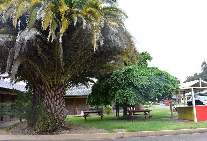 ホテル Meninya Palms Resort Moama