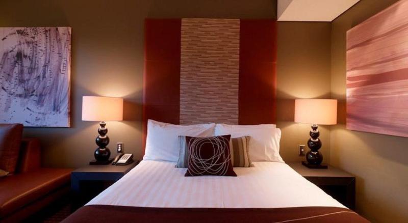 Lakeside Hotel And Conference Centre