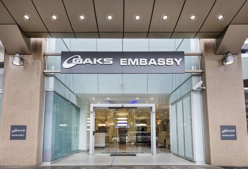 هتل Oaks Adelaide Embassy Suites