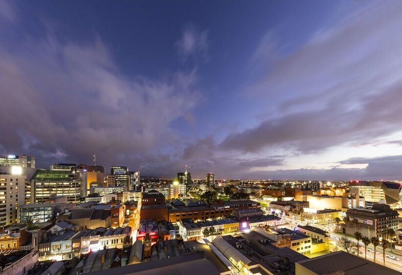 酒店 Oaks Adelaide Horizons Suites