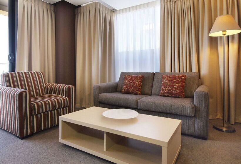 酒店 Oaks Adelaide Horizons Suites