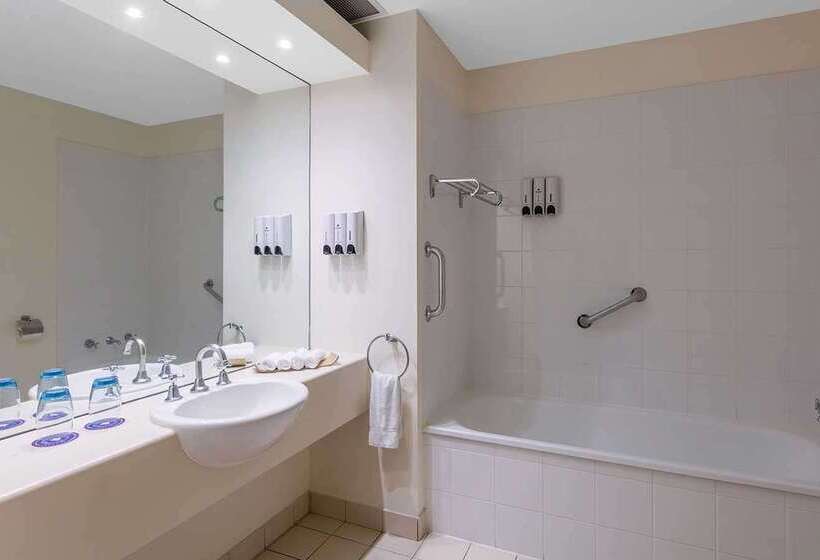 فندق Park Regis Griffin Suites