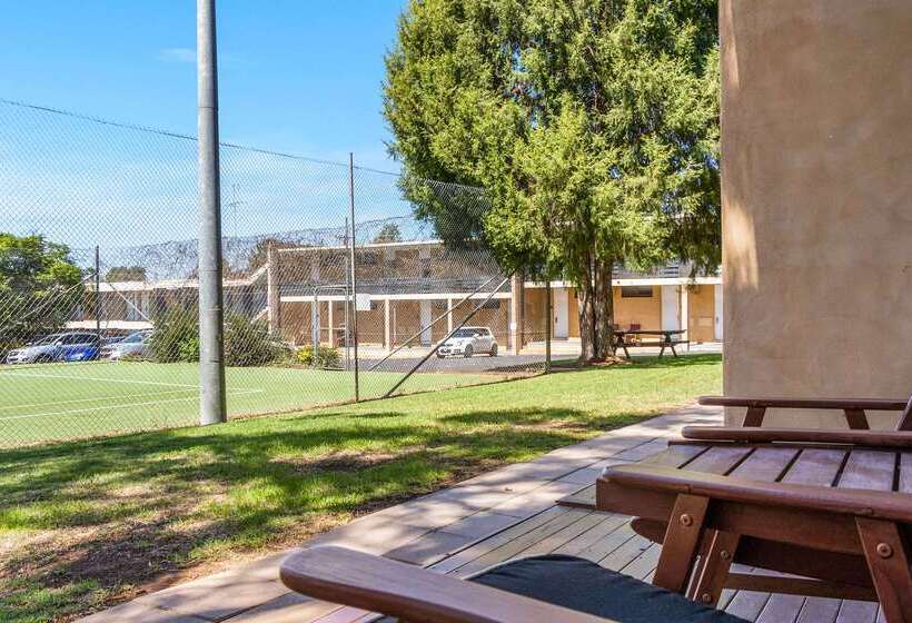 هتل Quality Inn Dubbo International