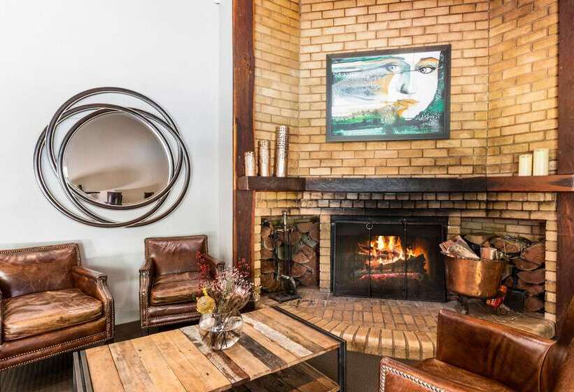 هتل Quality Inn Dubbo International