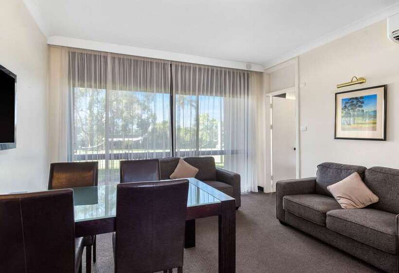 هتل Quality Inn Dubbo International