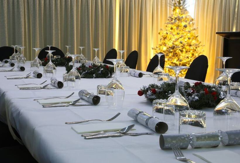 هتل Quality Inn Dubbo International