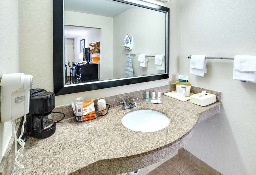فندق Quality Inn & Suites Hardeeville  Savannah North