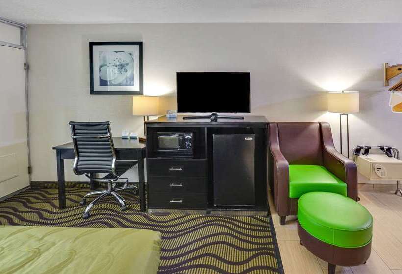 فندق Quality Inn & Suites Hardeeville  Savannah North