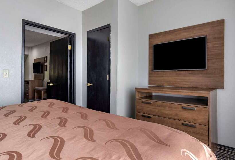 فندق Quality Inn & Suites I 35 E Walnut Hill