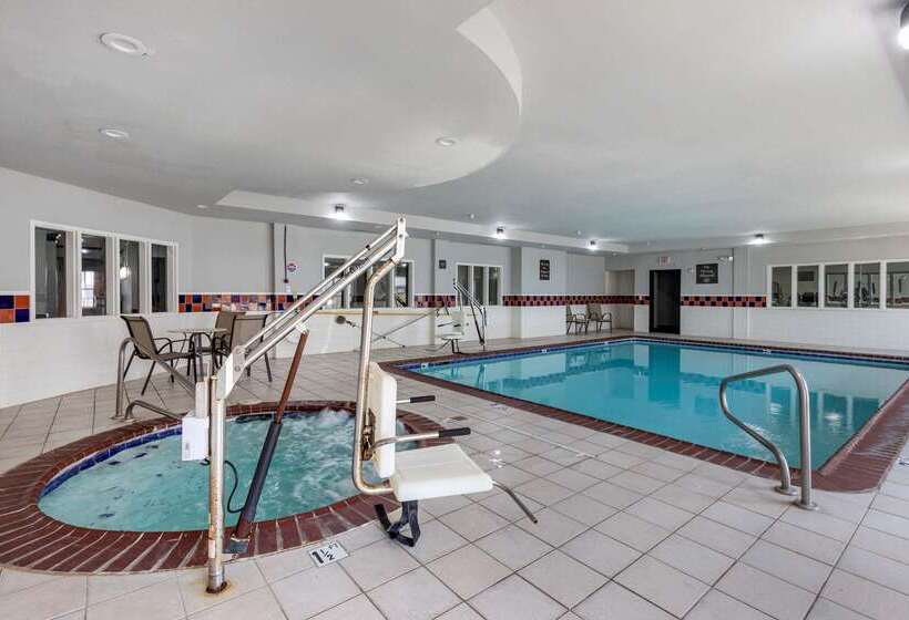 فندق Quality Inn & Suites I 35 E Walnut Hill