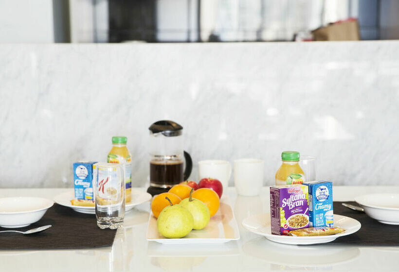 호텔 Ultiqa Little Collins