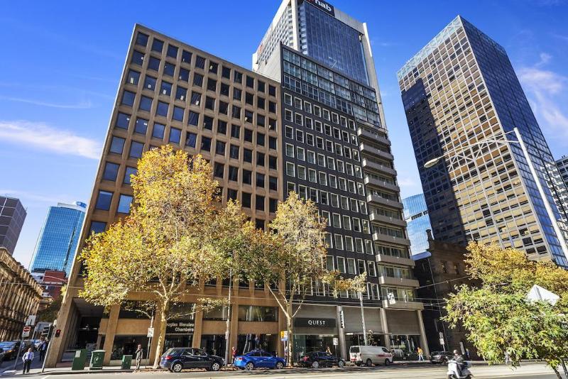 فندق Quest On William