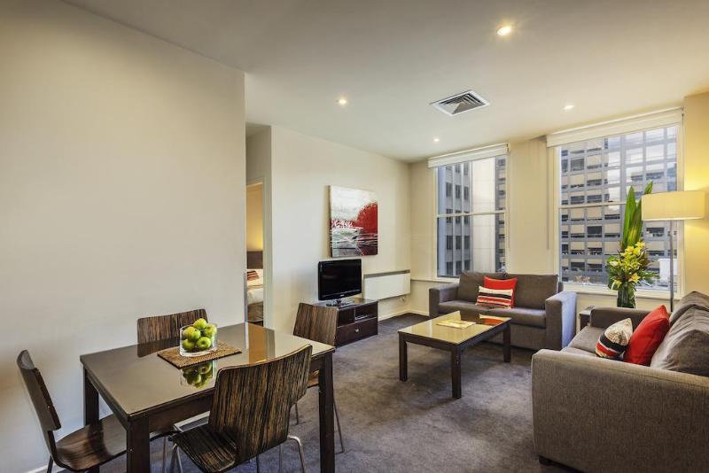 فندق Quest On William