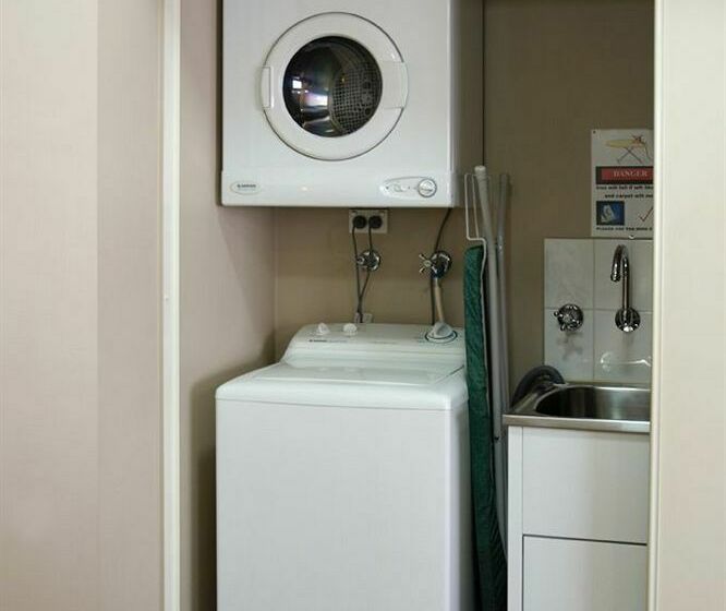 ホテル Punt Road Apartment