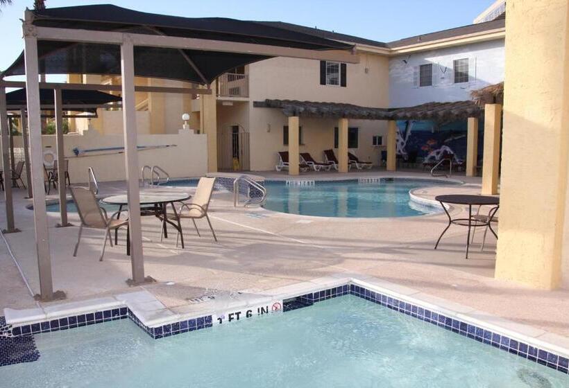 בית מלון כפרי Ramada By Wyndham & Suites South Padre Island