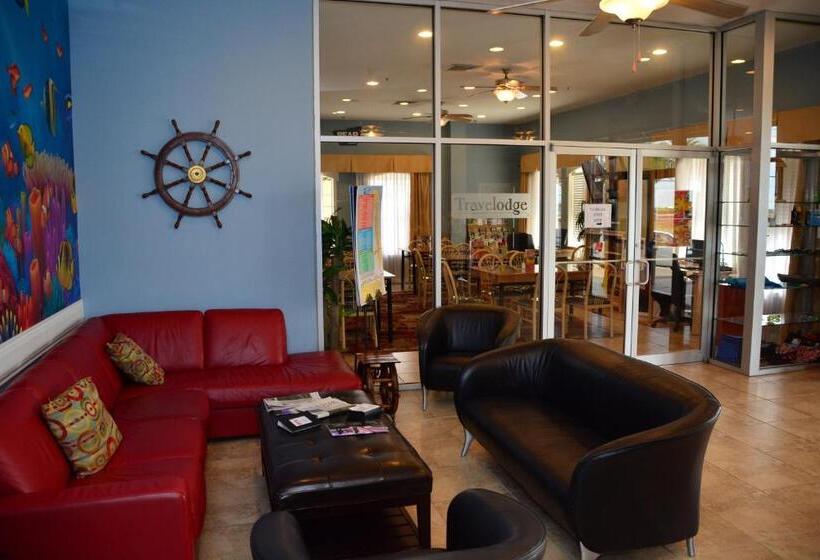 בית מלון כפרי Ramada By Wyndham & Suites South Padre Island