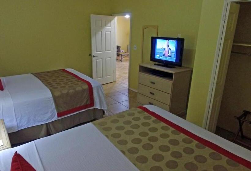 בית מלון כפרי Ramada By Wyndham & Suites South Padre Island