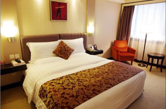 ホテル Ramada Plaza Guiyang