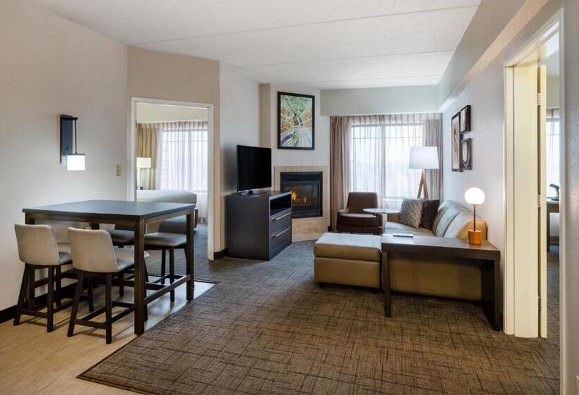 هتل Residence Inn By Marriott Chicago Oak Brook