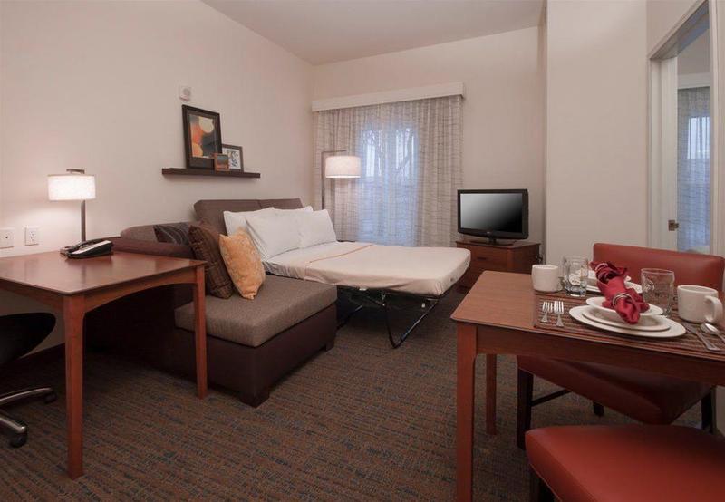 هتل Residence Inn Des Moines West At Jordan Creek Town Center