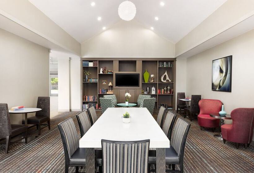 בית מלון כפרי Residence Inn Des Moines West At Jordan Creek Town Center