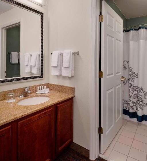 هتل Residence Inn Saint Louis Airport / Earth City