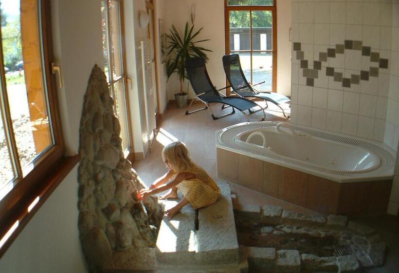 ホテル Restaurant Forellenbach