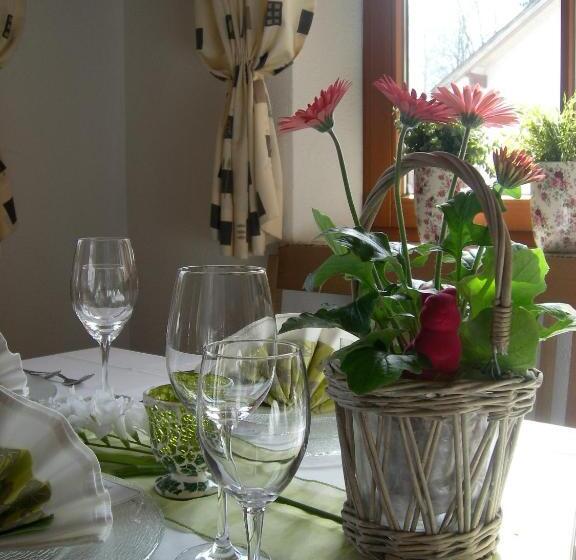 ホテル Restaurant Forellenbach