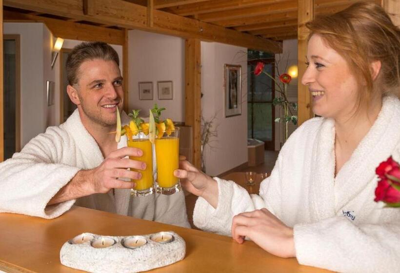 ホテル Restaurant Forellenbach