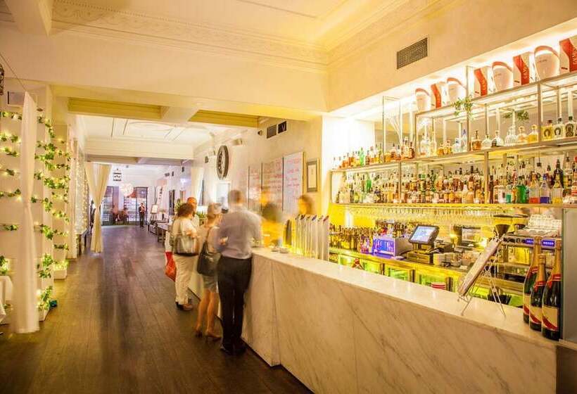 هتل Richmond On Rundle Mall