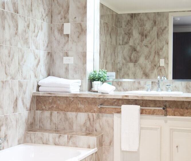 هتل Richmond On Rundle Mall