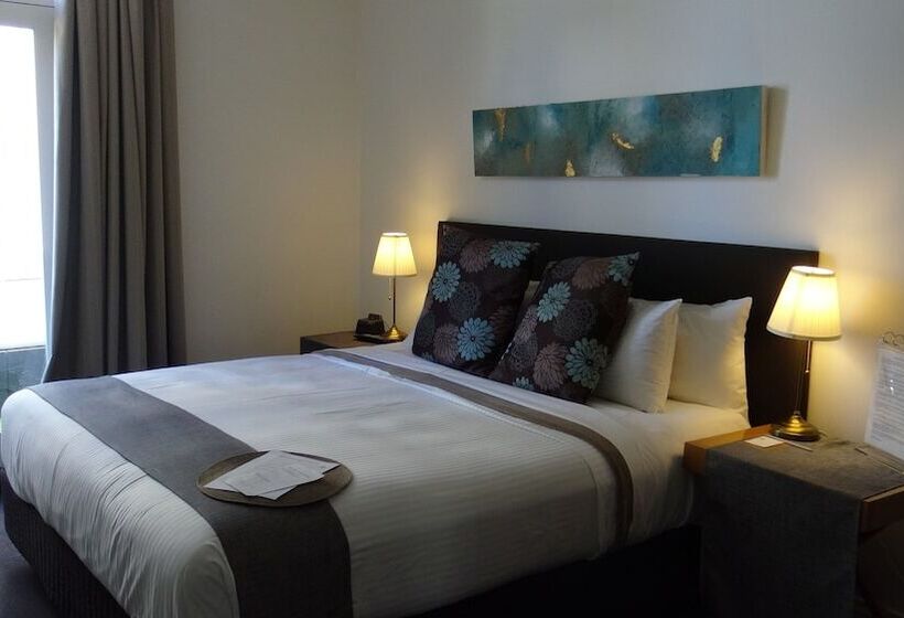 فندق Richmond On Rundle Mall