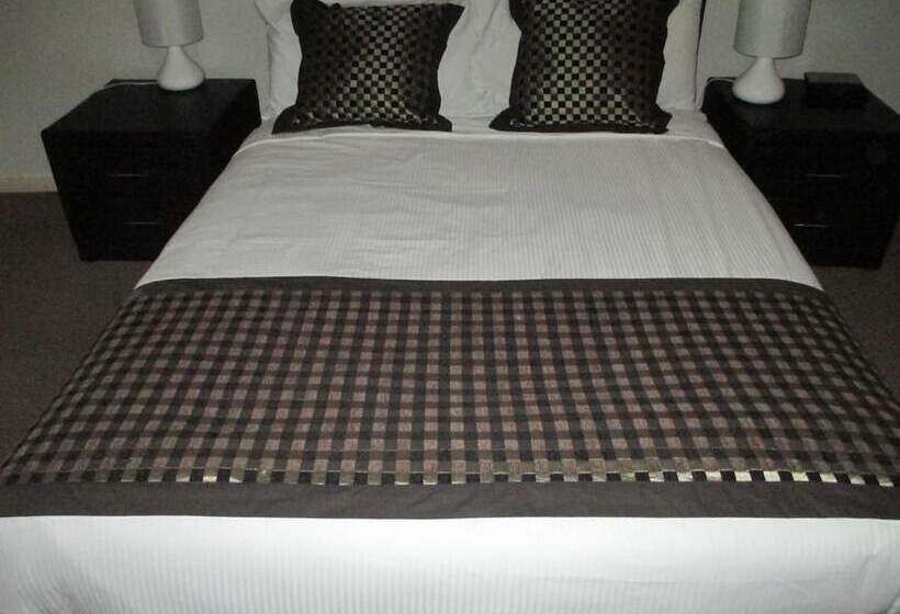 בית מלון כפרי Rnr Serviced Apartments Adelaide