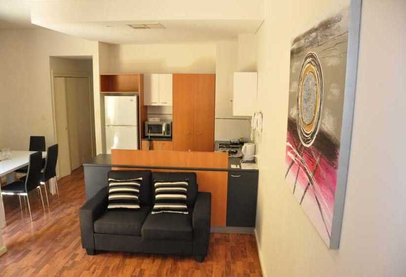 בית מלון כפרי Rnr Serviced Apartments Adelaide