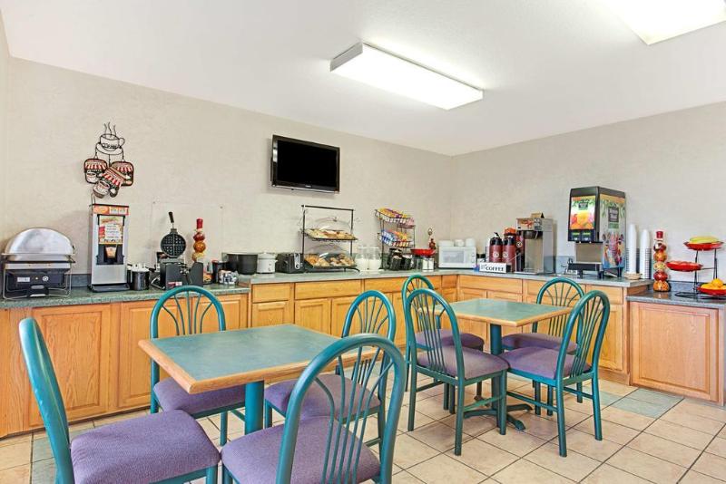 فندق Rodeway Inn Decatur