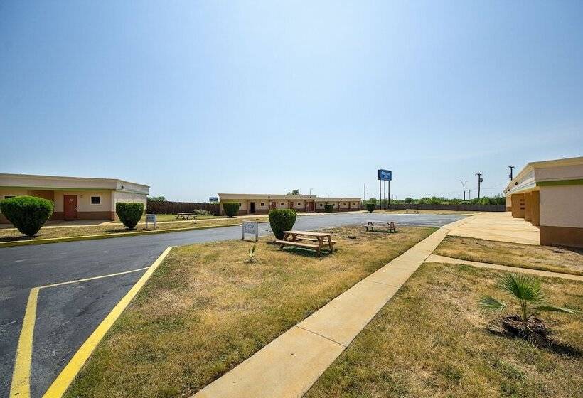 Отель Rodeway Inn San Antonio Lackland Afb  Seaworld